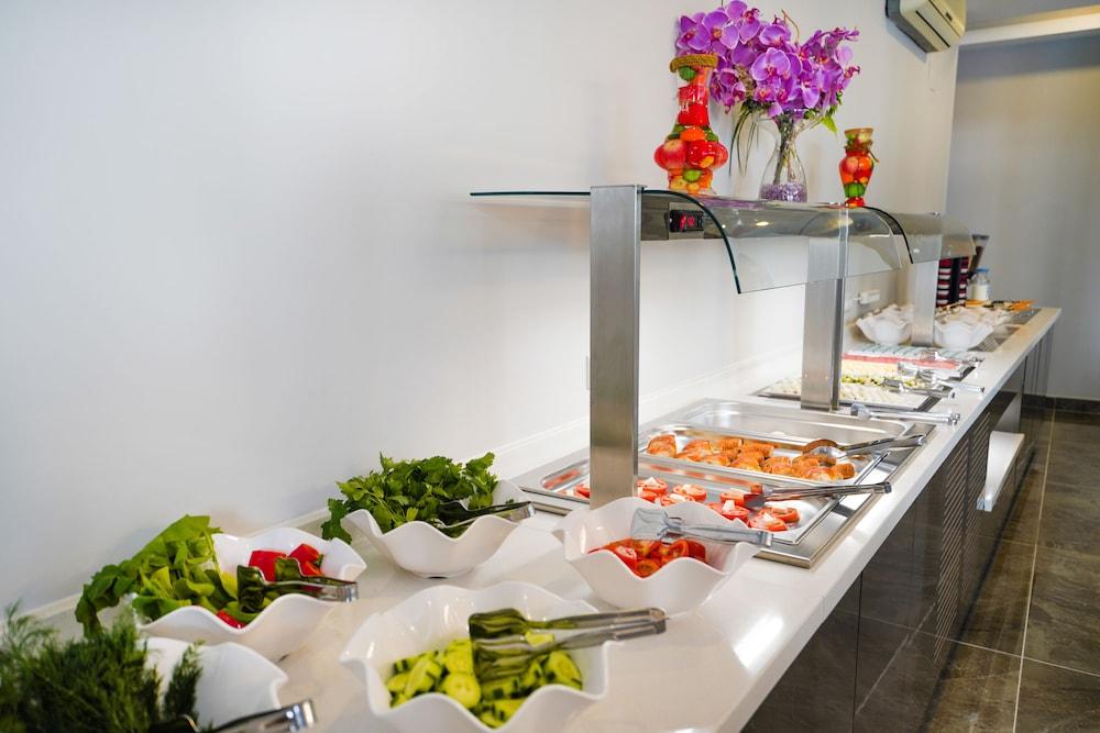 מרמריס Seren Sari Hotel מראה חיצוני תמונה