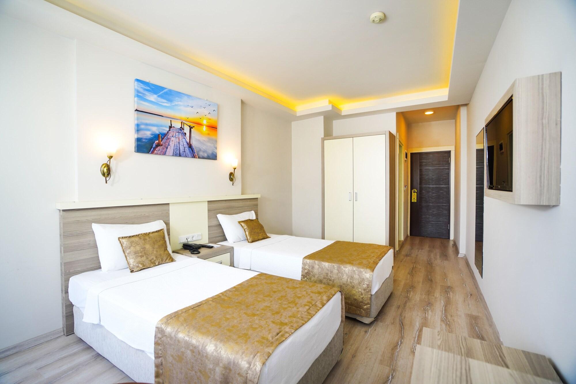מרמריס Seren Sari Hotel מראה חיצוני תמונה