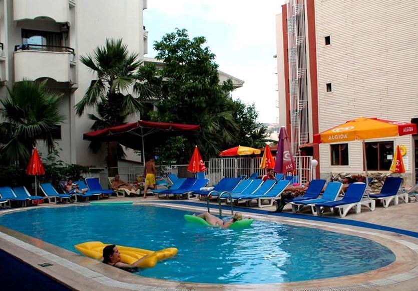 מרמריס Seren Sari Hotel מראה חיצוני תמונה