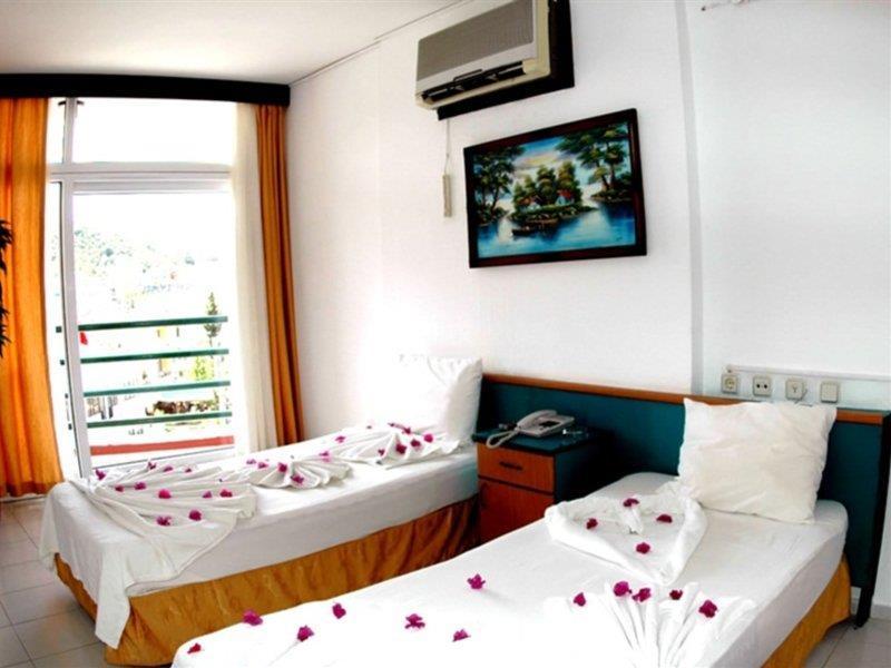 מרמריס Seren Sari Hotel מראה חיצוני תמונה