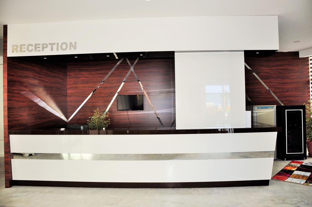 מרמריס Seren Sari Hotel מראה חיצוני תמונה